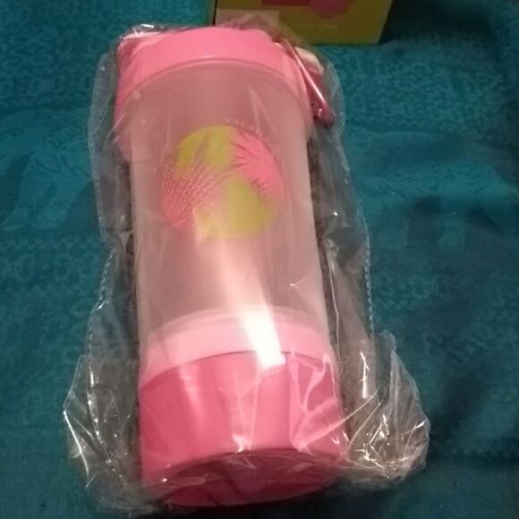 Other - NEW NEVER USED FAB FIT FUN GET SHAKIN' DRINK BOTTLE TUMBLER